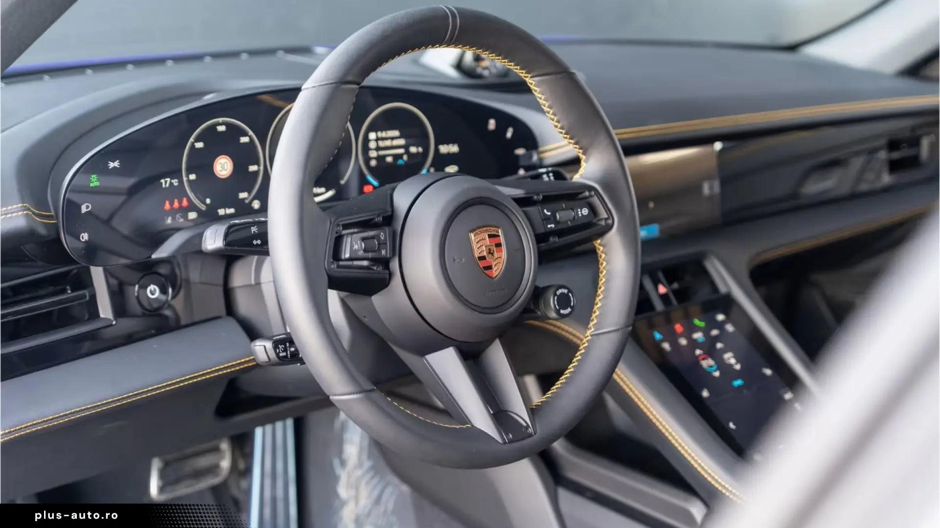 Porsche Taycan 4 Sport Chrono Black Edition