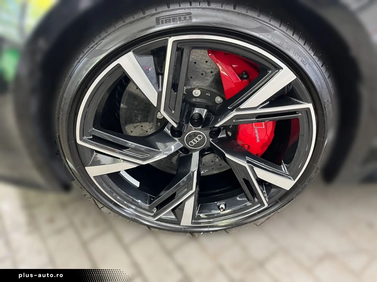 AUDI RS6 Avant TFSI quattro tiptronic
