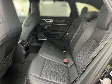 AUDI RS6 Avant TFSI quattro tiptronic