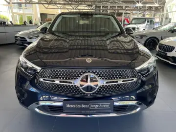 MERCEDES-BENZ GLC 200 4M Cp. Technik Pano Airmatic A…