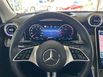 MERCEDES-BENZ GLC 200 4M Cp. Technik Pano Airmatic A…
