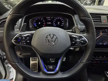 Volkswagen Tiguan R 2.0 TSI 4Motion DSG Akrapovič
