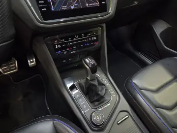 Volkswagen Tiguan R 2.0 TSI 4Motion DSG Akrapovič
