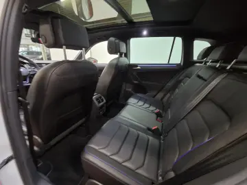Volkswagen Tiguan R 2.0 TSI 4Motion DSG Akrapovič