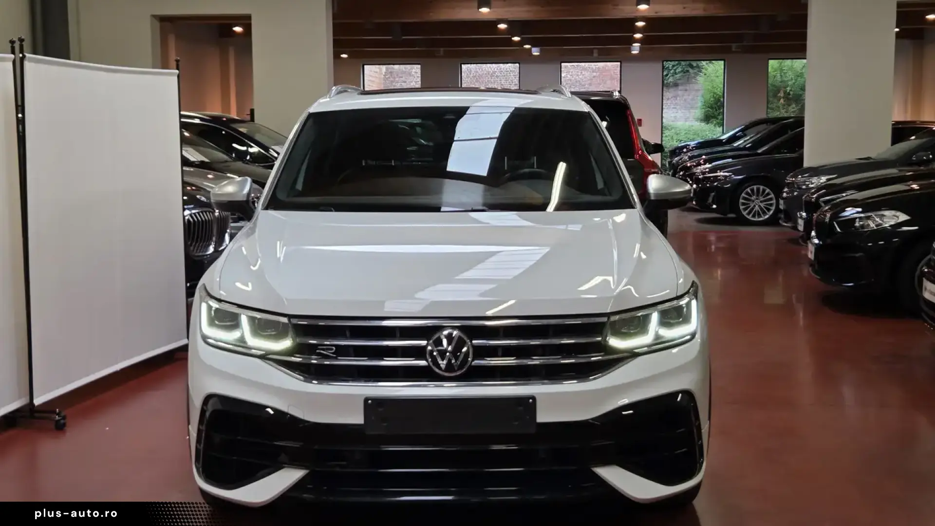 Volkswagen Tiguan R 2.0 TSI 4Motion DSG Akrapovič