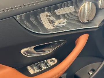 MERCEDES-BENZ E53 AMG Cabrio 4-mat Burm Massage SAGA…