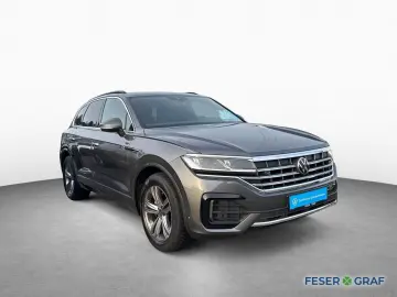VW Touareg 3.0 TDI R-LINE 4M