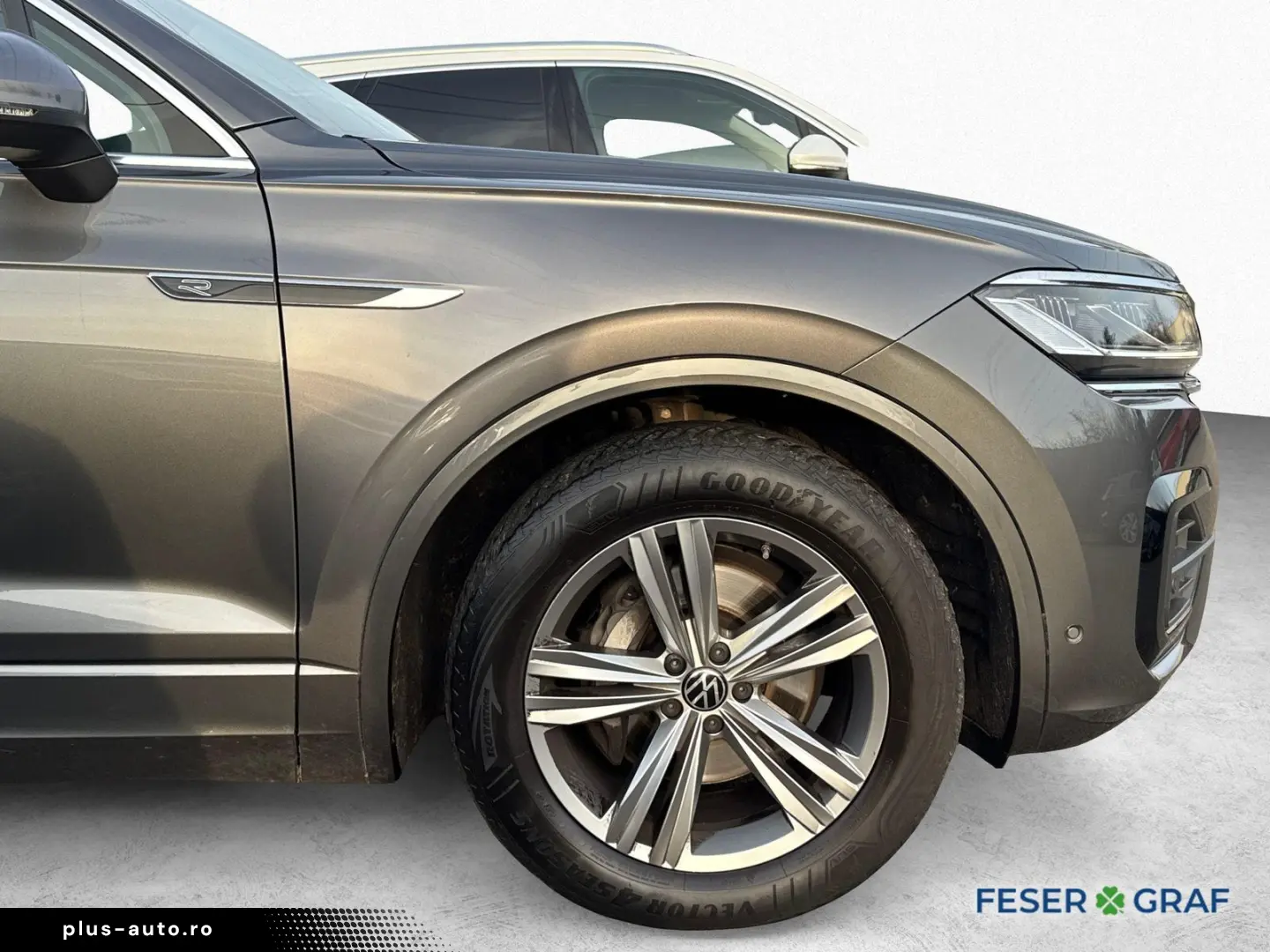 VW Touareg 3.0 TDI R-LINE 4M