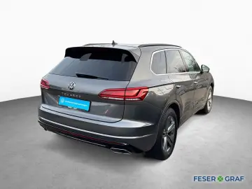 VW Touareg 3.0 TDI R-LINE 4M