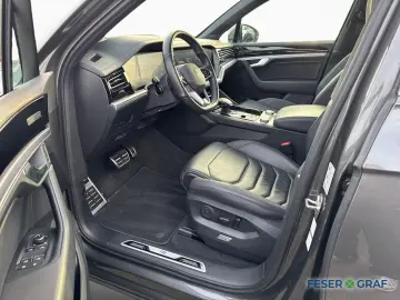 VW Touareg 3.0 TDI R-LINE 4M