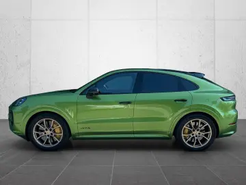 PORSCHE Cayenne GTS Coupe