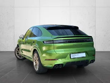 PORSCHE Cayenne GTS Coupe