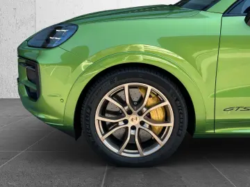 PORSCHE Cayenne GTS Coupe