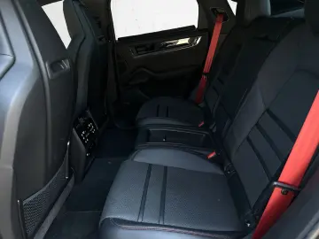 PORSCHE Cayenne GTS Coupe