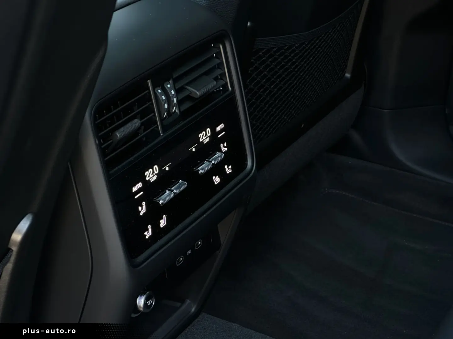 PORSCHE Cayenne GTS Coupe
