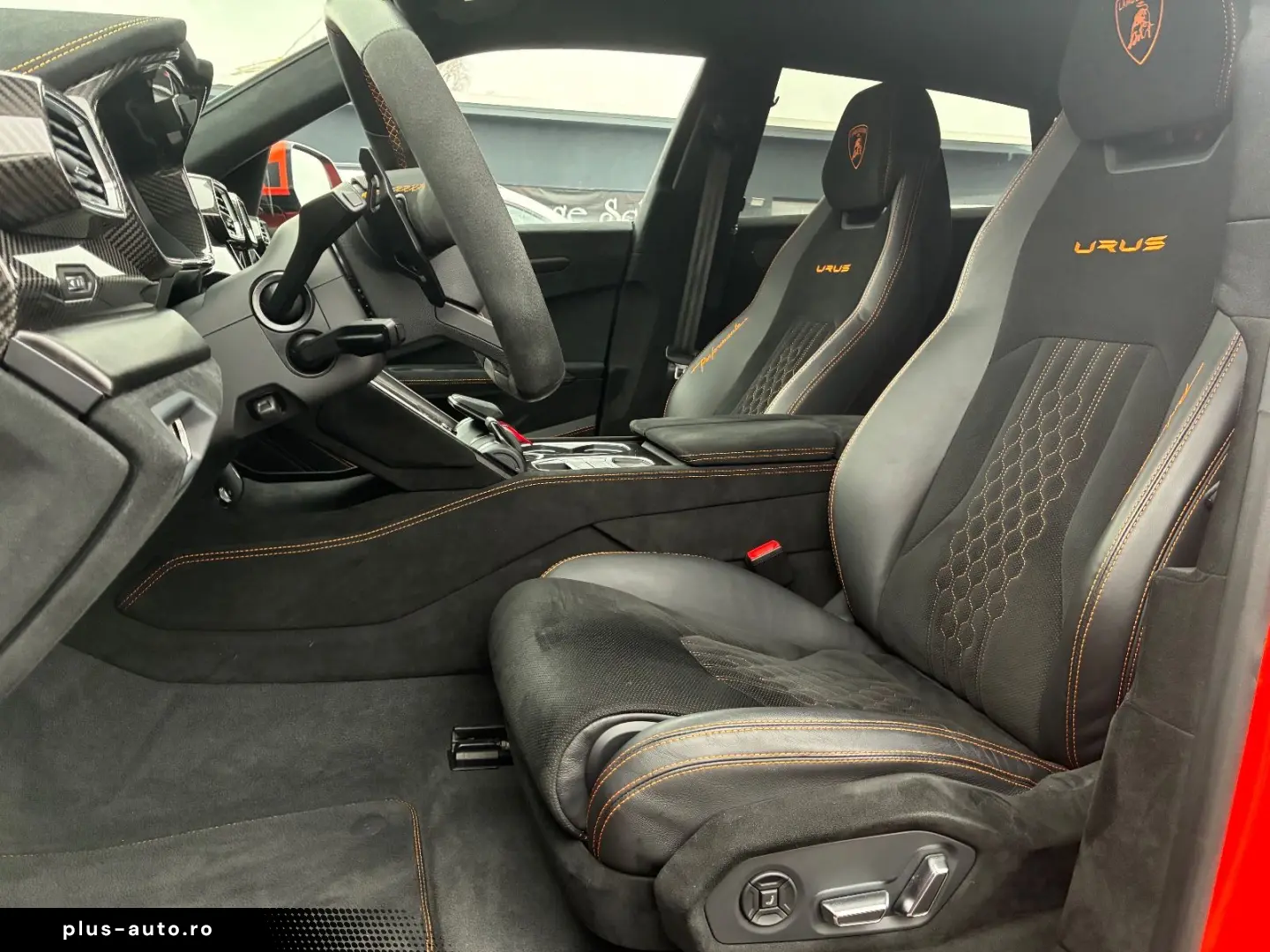 LAMBORGHINI Urus Performante VOLL Carbon VOLL Alcantara