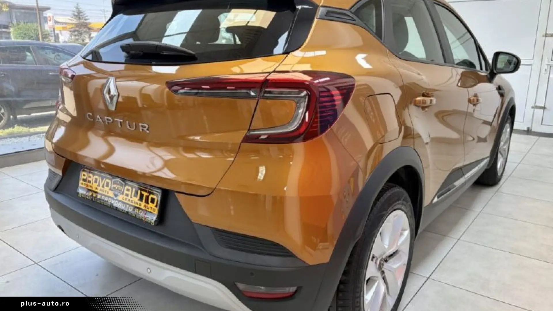 RENAULT CAPTUR CROSS   2020-10
