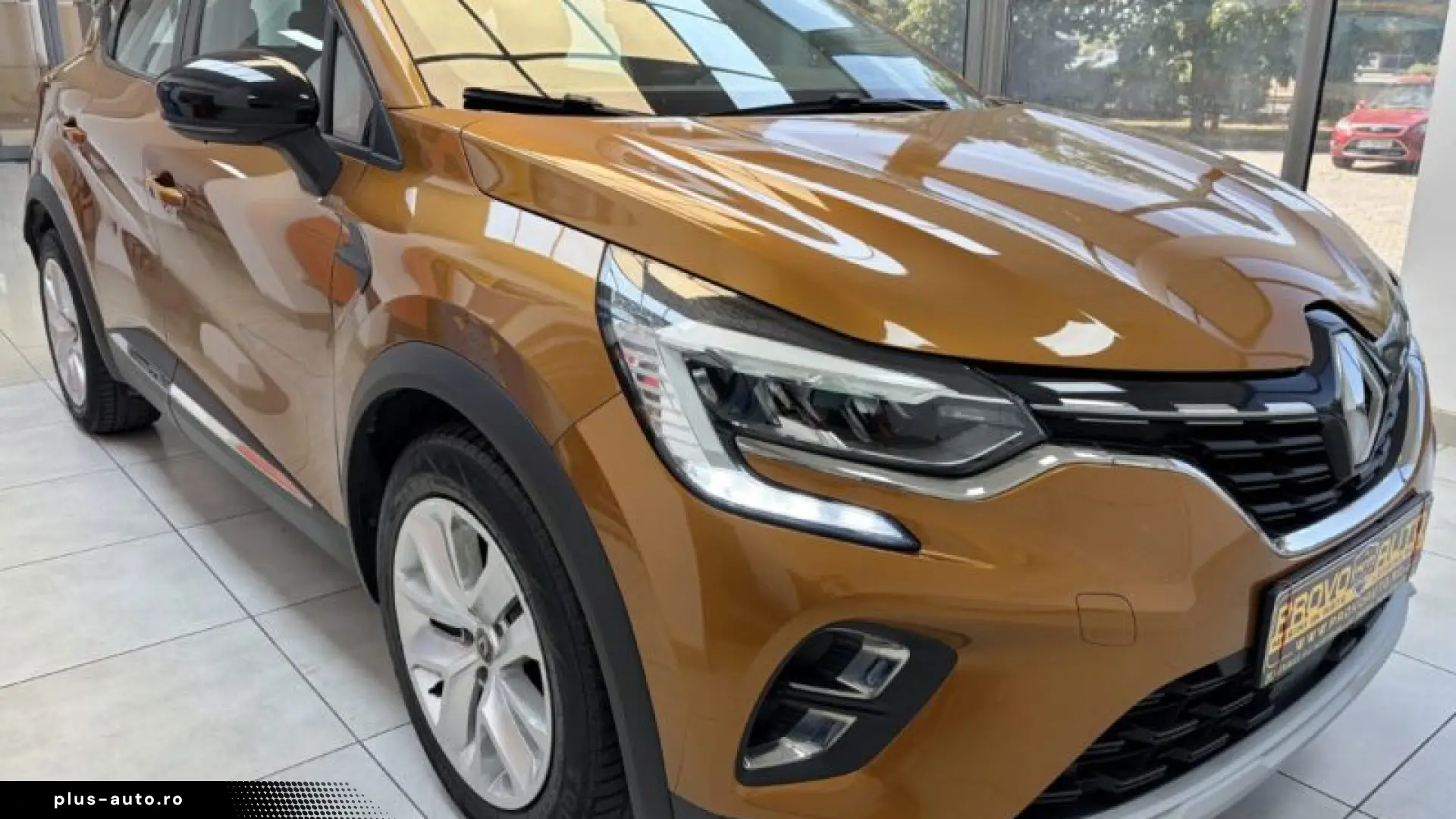 RENAULT CAPTUR CROSS   2020-10