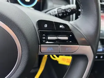 HYUNDAI Tucson Select Mild-Hybrid