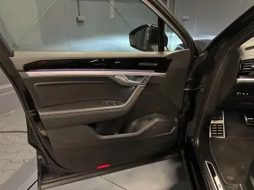 VW Touareg R-Line 4Mot
