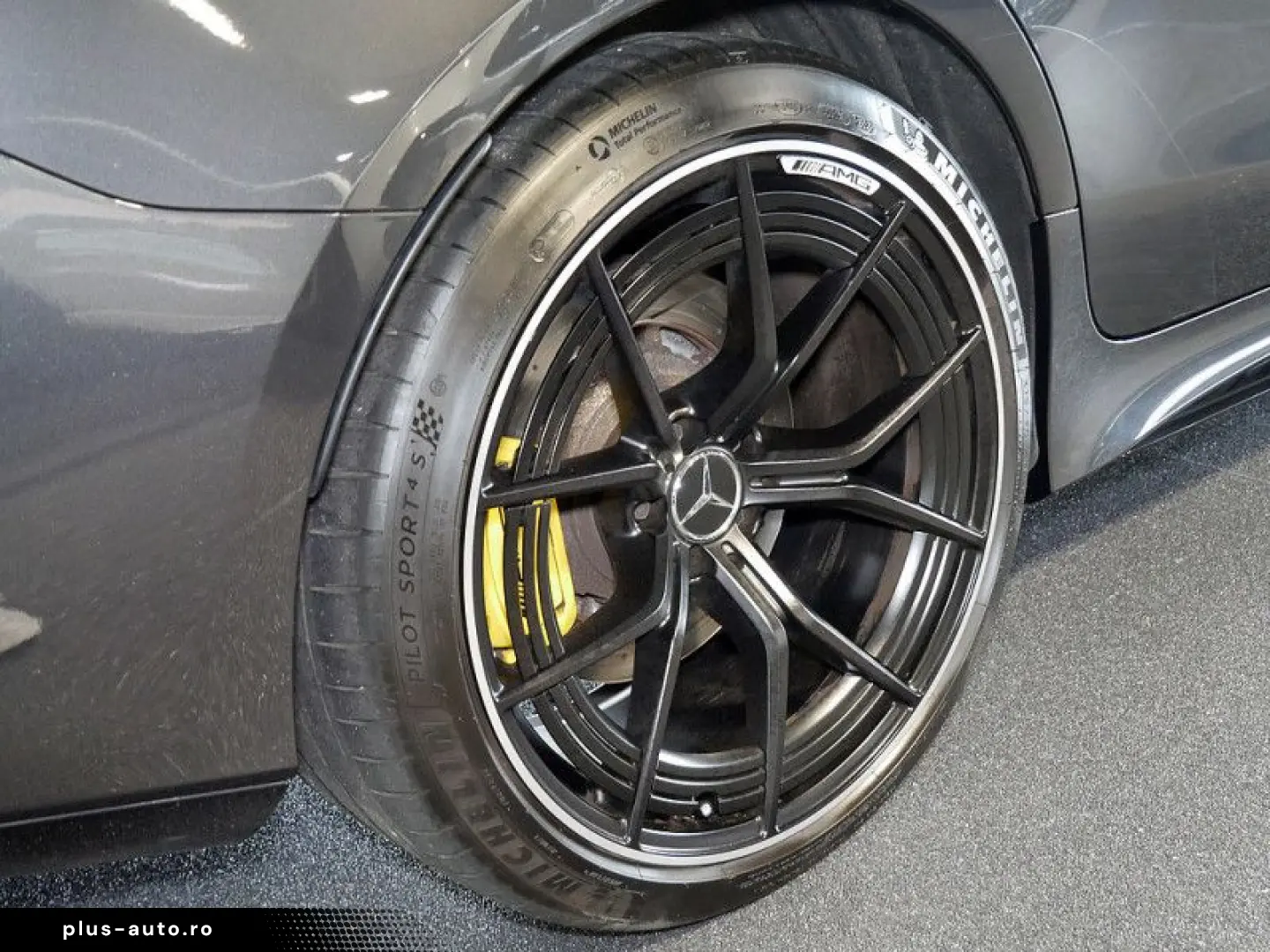 MERCEDES-BENZ AMG GT 63 S 4M