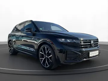 VW Touareg 3.0 TDI 4MOTION R-Line