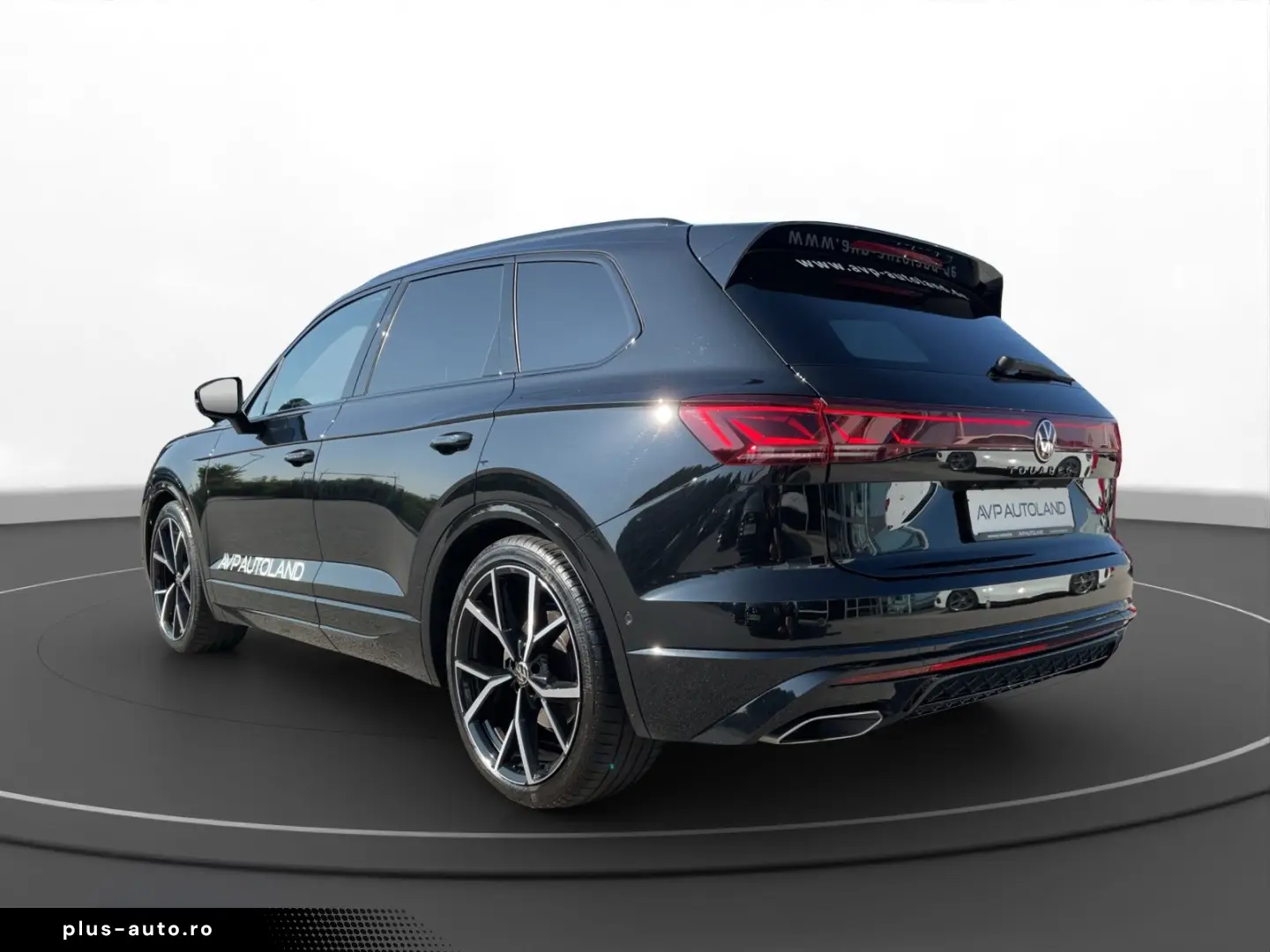 VW Touareg 3.0 TDI 4MOTION R-Line