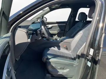 VW Touareg 3.0 TDI 4MOTION R-Line