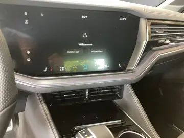 VW Touareg R-Line BlackStyle V6 4M TDI AHK AreaView