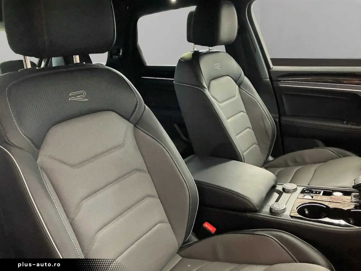 VW Touareg R-Line BlackStyle V6 4M TDI AHK AreaView