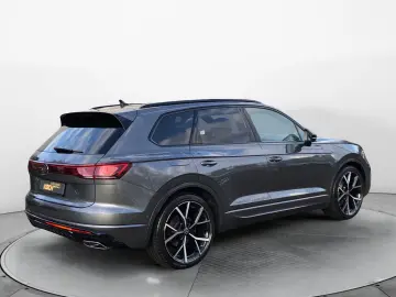 VW Touareg 3.0TDI R-Line Leder Pano HUD AHK