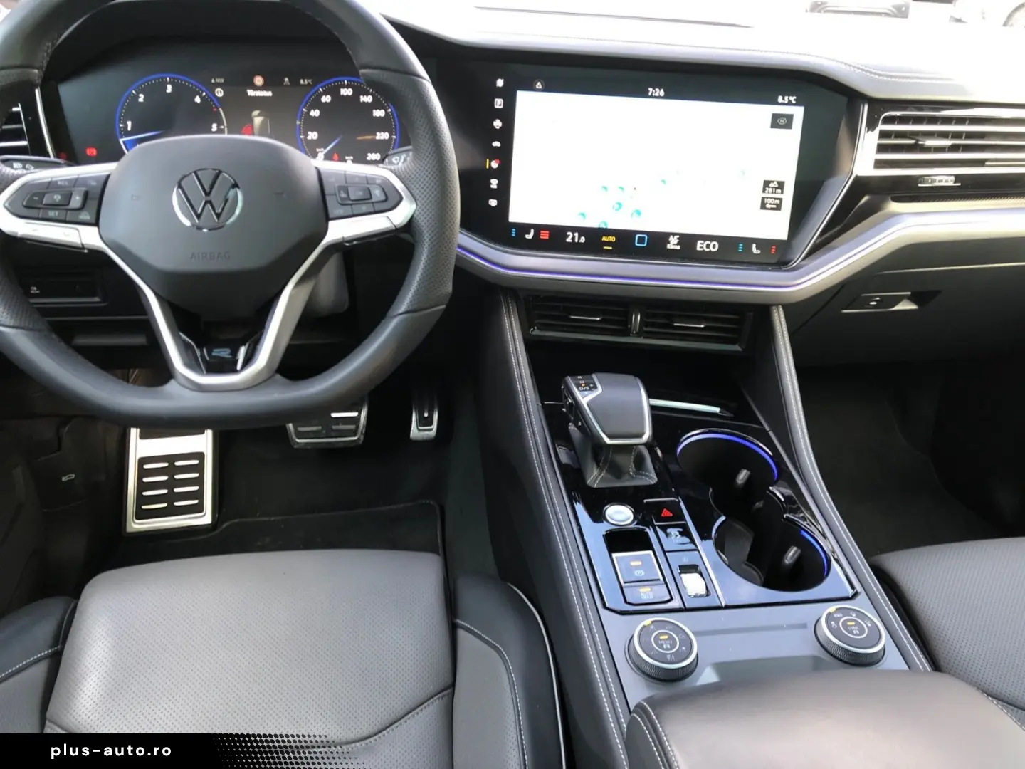 VW Touareg 3.0TDI R-Line Leder Pano HUD AHK