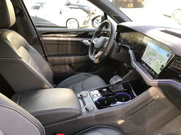 VW Touareg 3.0TDI R-Line Leder Pano HUD AHK