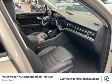 VW Touareg 3.0 TDI 4Motion Navi AHK Kamera uvm