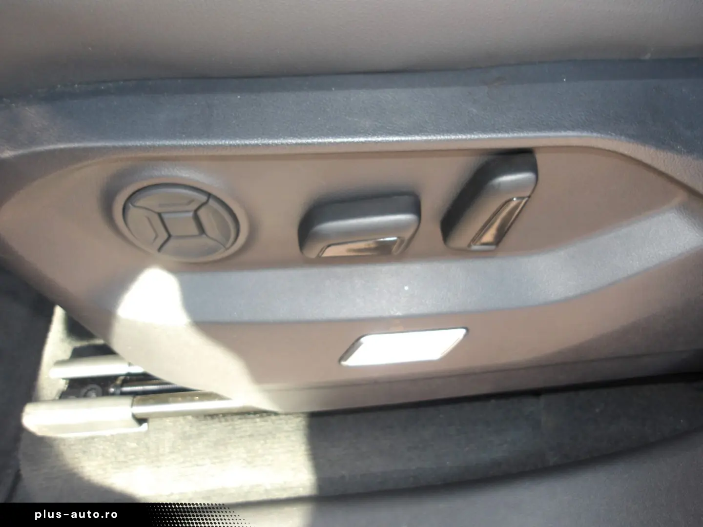 VW Touareg 3.0 TDI  LUFT AHV RFK EXP 39990
