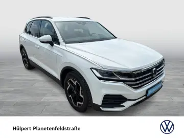 VW Touareg V6 AHK CAM ACC LM19 EKLAPPE NAVI CARPLAY