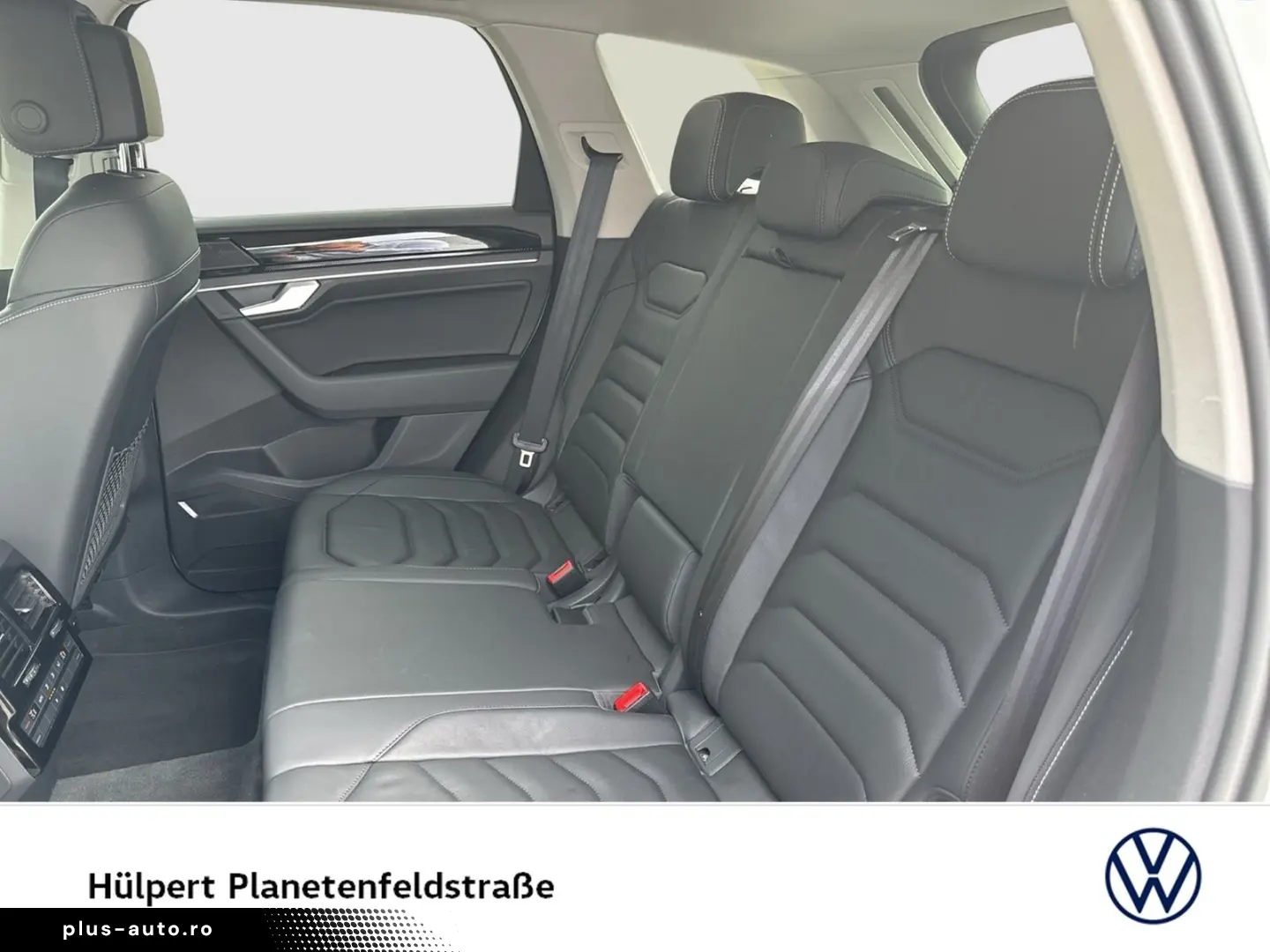 VW Touareg V6 AHK CAM ACC LM19 EKLAPPE NAVI CARPLAY