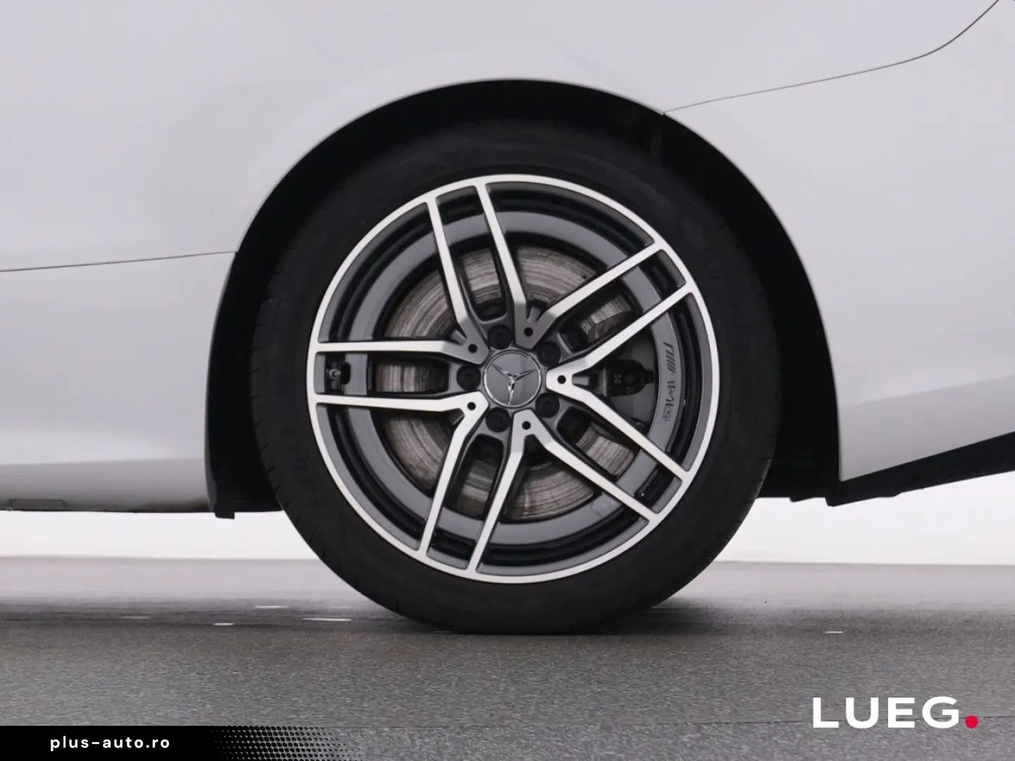 MERCEDES-BENZ E 53 AMG 4M  LED 360 Sound Night Sitzklima