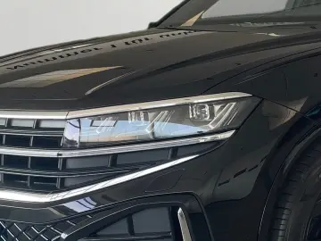 VW Touareg R-Line 3.0TDI  AHK KAMERA LUFT STDHZ