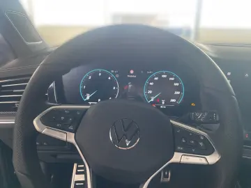 VW Touareg R-Line 3.0TDI  AHK KAMERA LUFT STDHZ