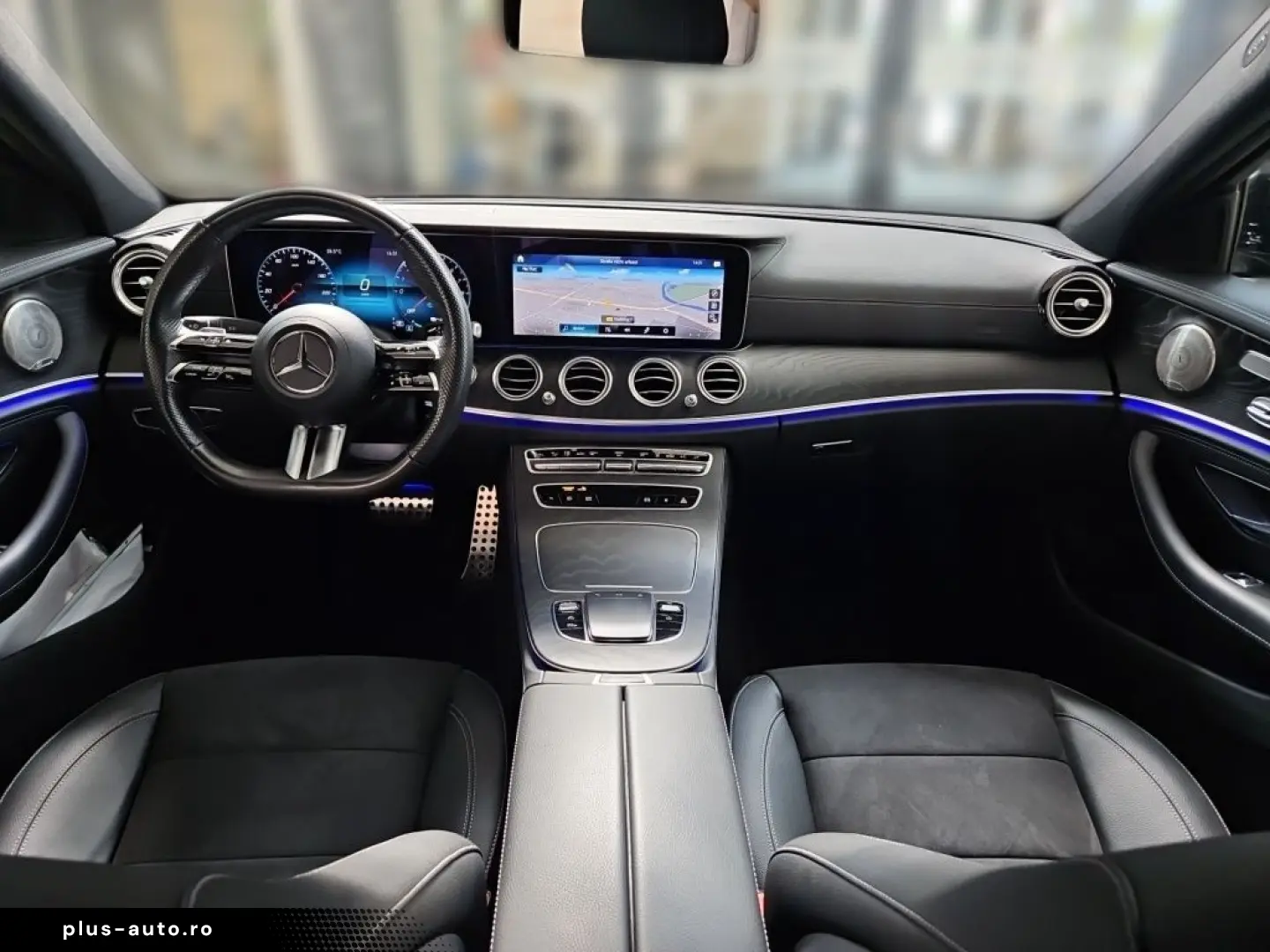 MERCEDES-BENZ E 300 e 4M AMG Night Distronic  LED 360  Burm.