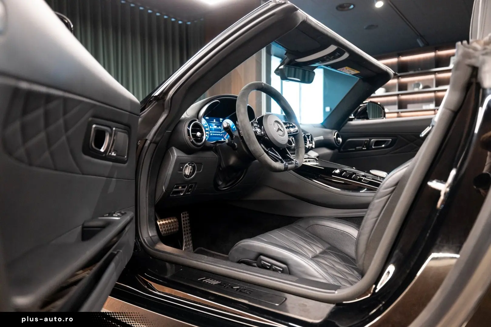 MERCEDES-BENZ AMG GT Roadster Night Edition Junge Sterne
