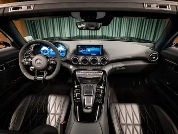 MERCEDES-BENZ AMG GT Roadster Night Edition Junge Sterne