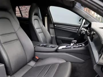 PORSCHE Panamera Sport Turismo 4.0 Turbo S E-Hybrid   70