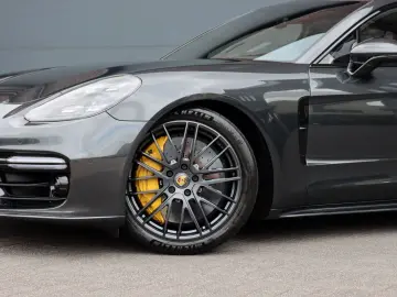 PORSCHE Panamera Sport Turismo 4.0 Turbo S E-Hybrid   70