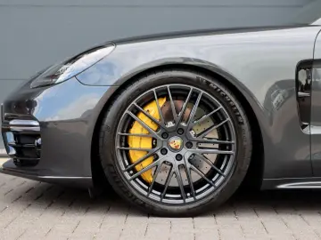 PORSCHE Panamera Sport Turismo 4.0 Turbo S E-Hybrid   70