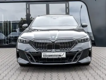 BMW 550e xDrive M Sport HUD PANO ACC AHK 360 KAM LM