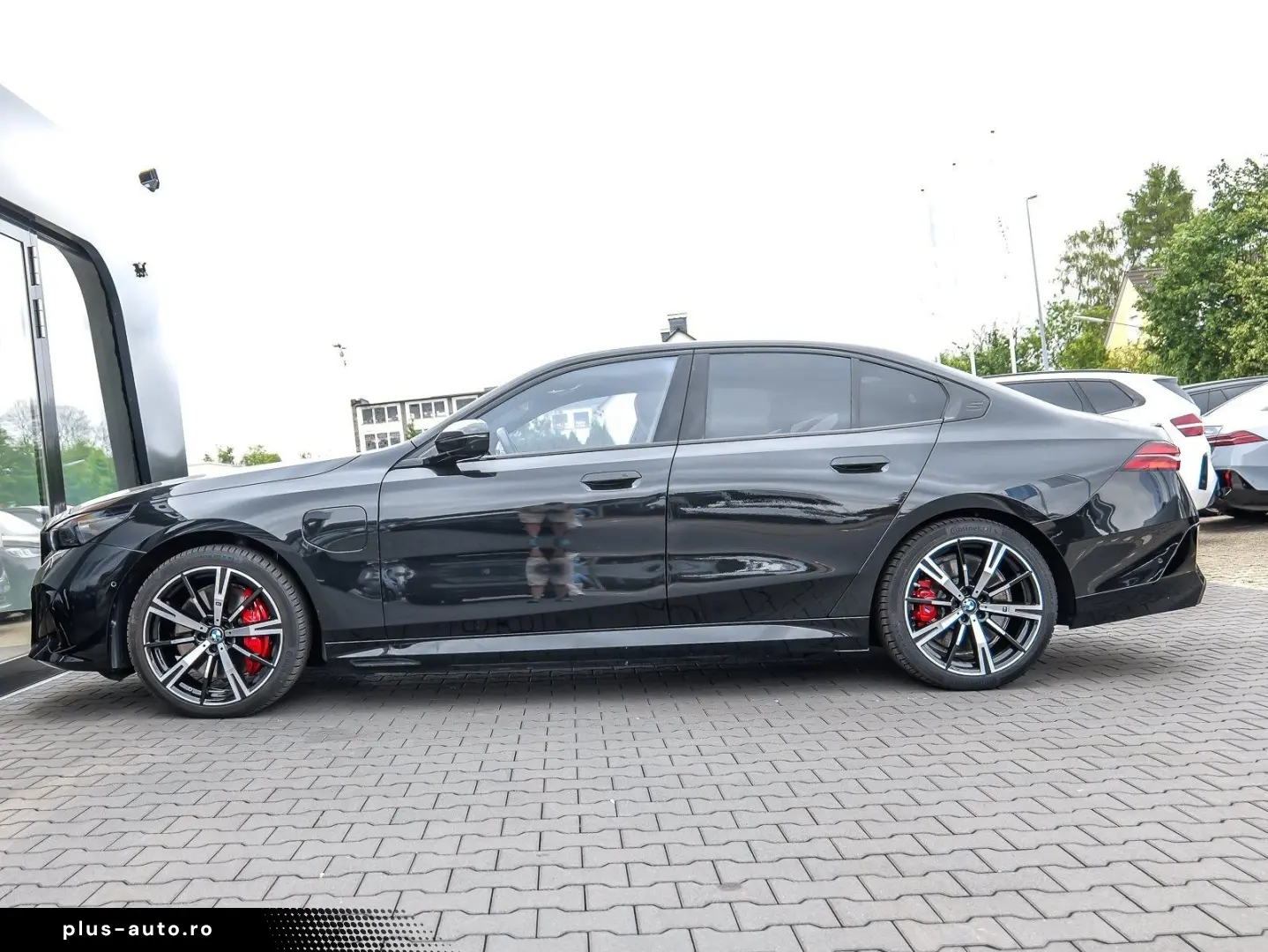 BMW 550e xDrive M Sport HUD PANO ACC AHK 360 KAM LM