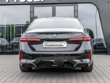 BMW 550e xDrive M Sport HUD PANO ACC AHK 360 KAM LM