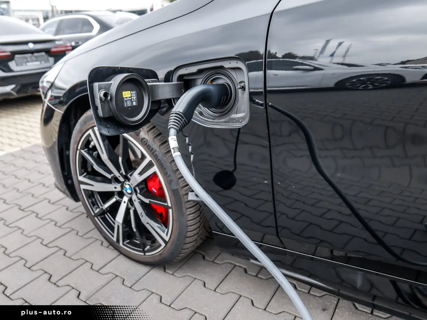 BMW 550e xDrive M Sport HUD PANO ACC AHK 360 KAM LM